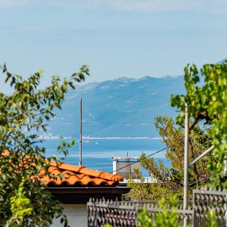 Studio Apartment "Kalina" 550 M From Sea Rijeka Exterior photo