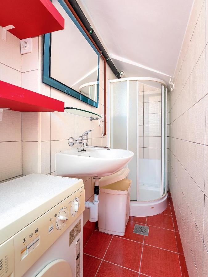 Studio Apartment "Kalina" 550 M From Sea Rijeka Exterior photo